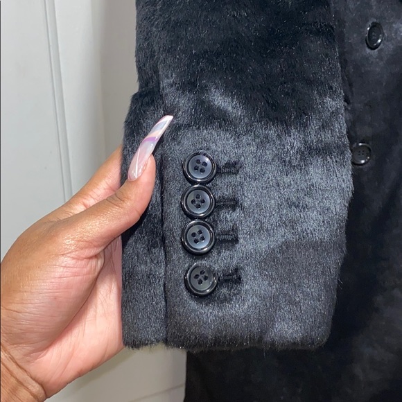 UNIQLO X Carine Roitfield Faux Fur Coat - Picture 5 of 11